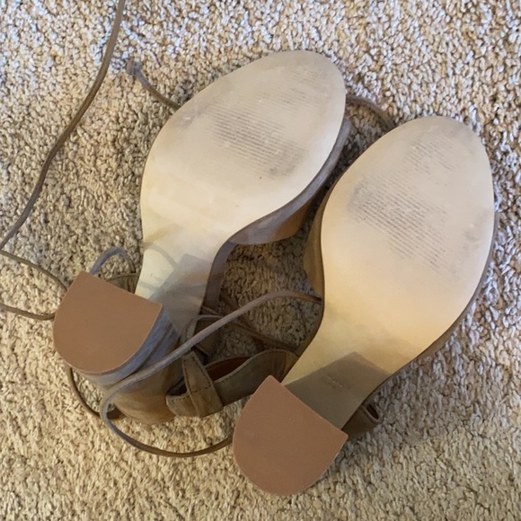 Steve Madden block heel. - Picture 4 of 5